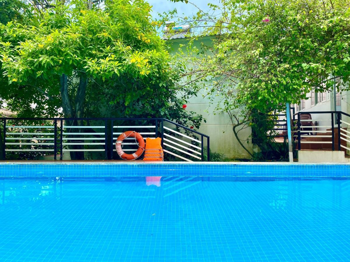 Hanh Ngoc Resort Дуонг-Донг Экстерьер фото