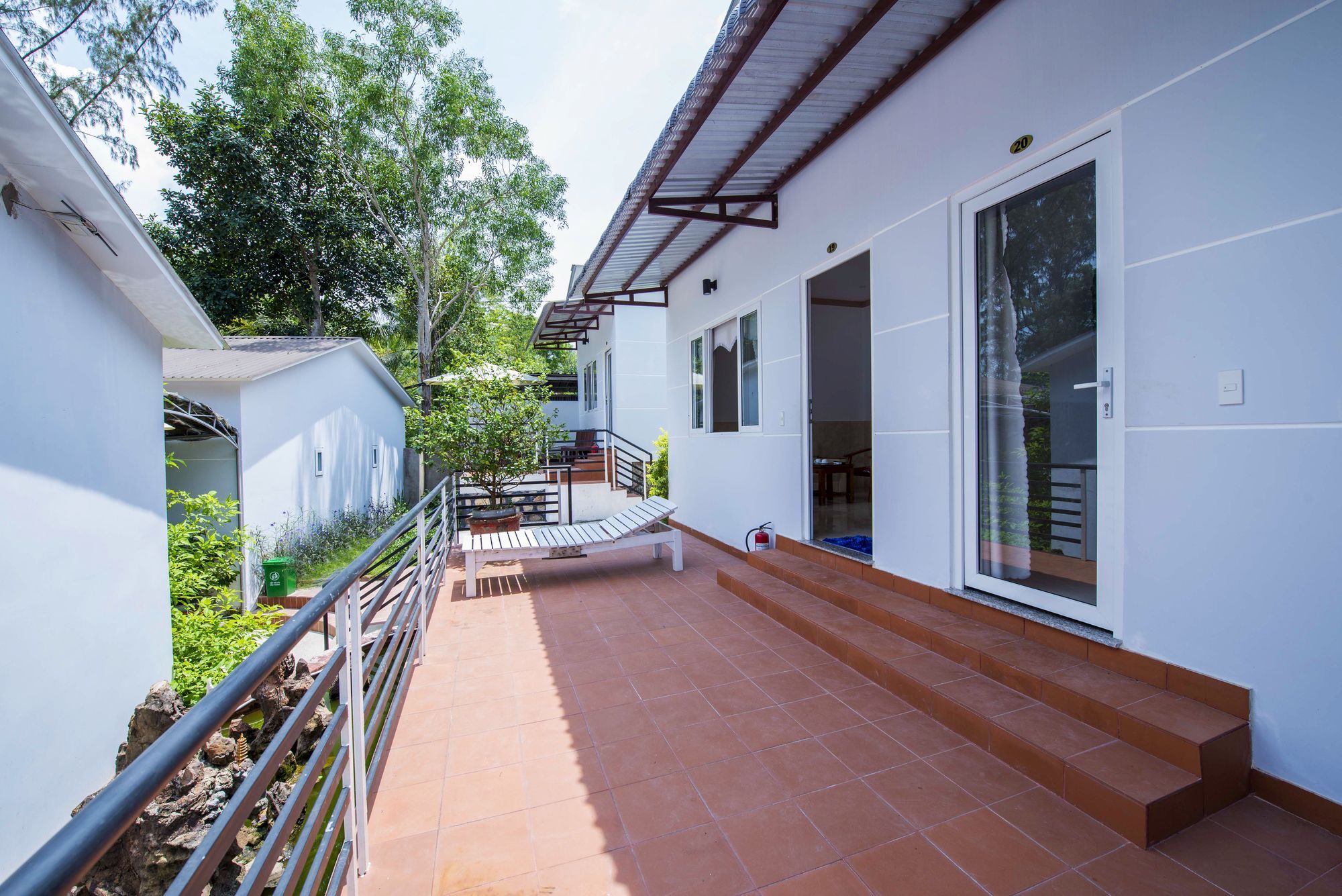 Hanh Ngoc Resort Дуонг-Донг Экстерьер фото