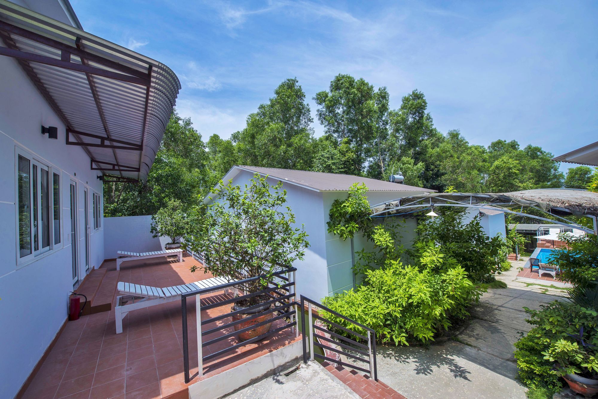 Hanh Ngoc Resort Дуонг-Донг Экстерьер фото