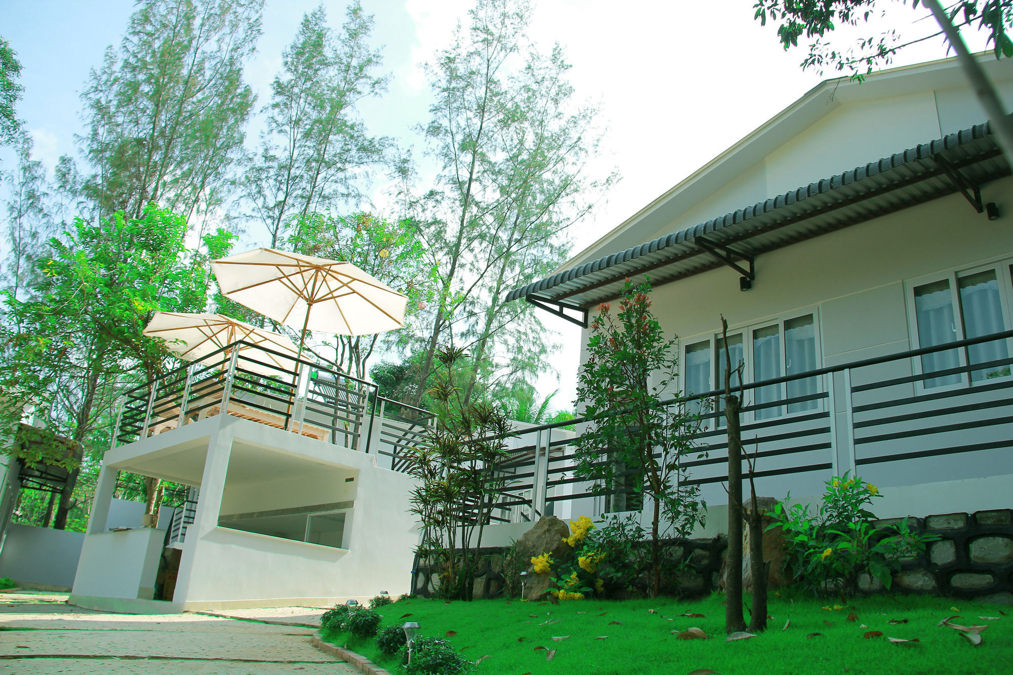 Hanh Ngoc Resort Дуонг-Донг Экстерьер фото