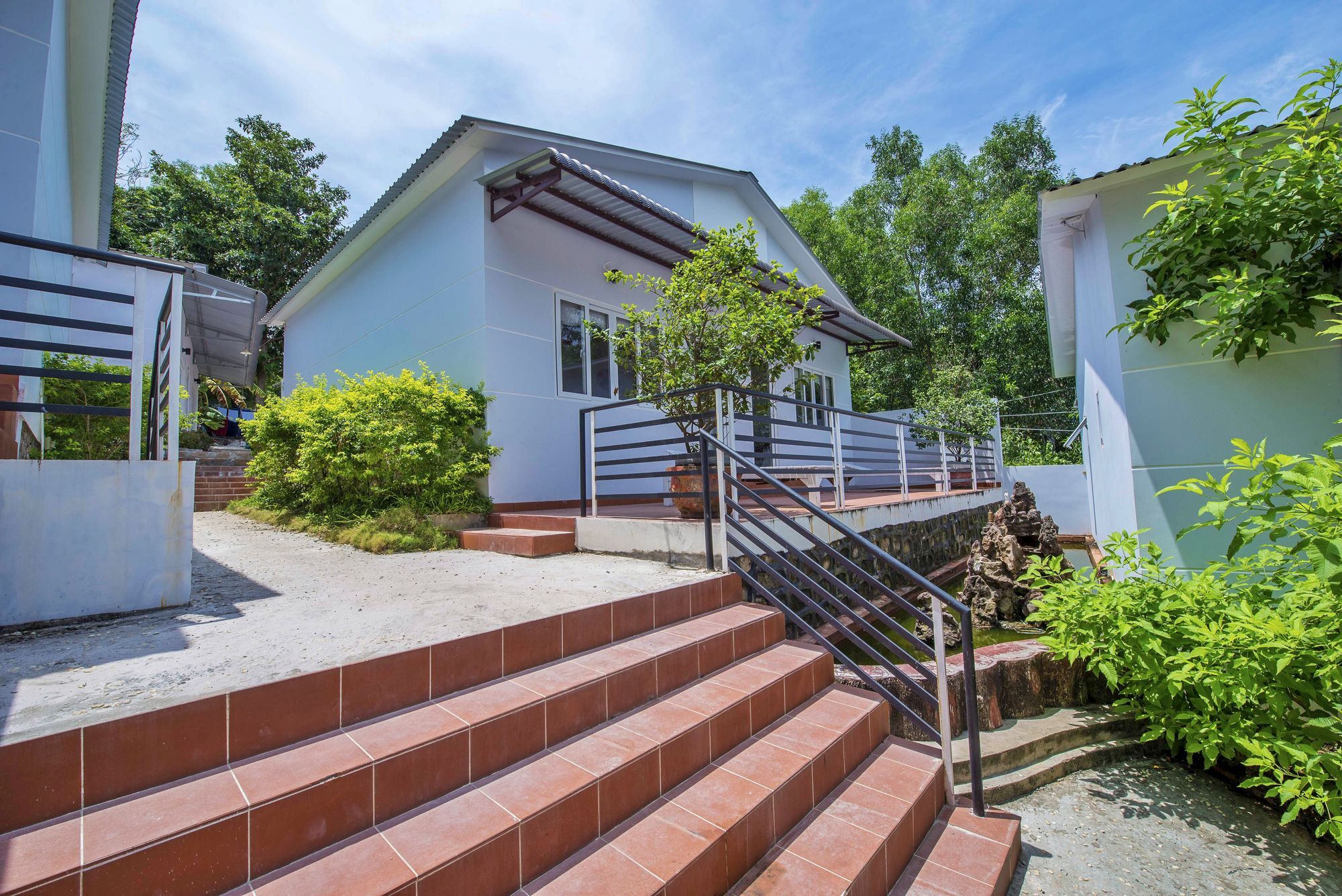 Hanh Ngoc Resort Дуонг-Донг Экстерьер фото